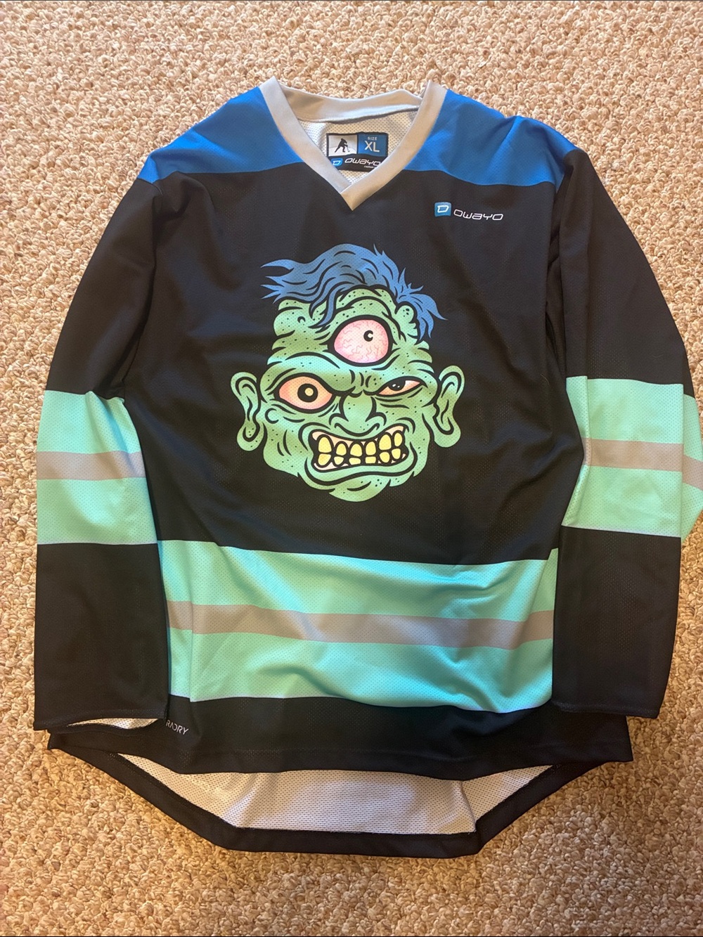 Men's Black & Mint Green Hockey Jersey - XL